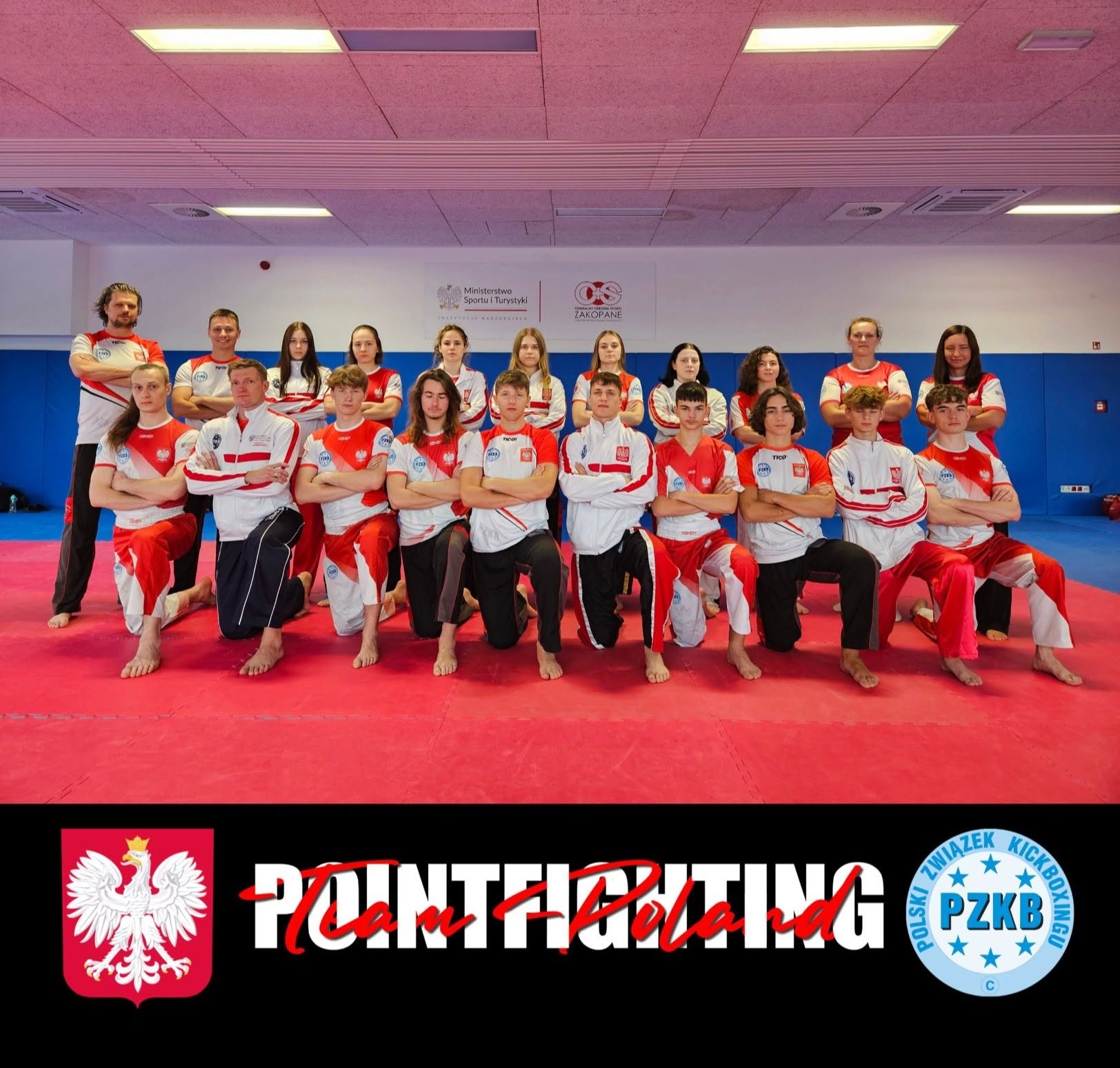 Kadra kickboxingu PZKB zdjęcie grupowe